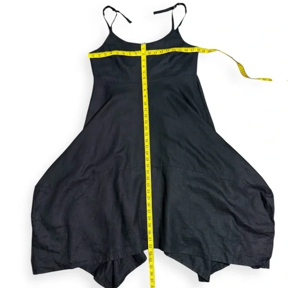 Artists and Revolutionaries black linen a-line
dress size M CBK - Picture 4 of 8